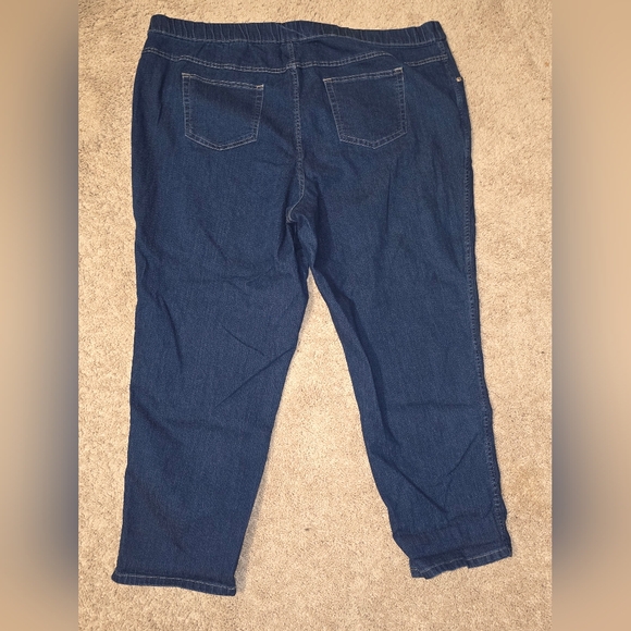 JMS Women's Elastic Waist Stretch Plus Size Jeans - Picture 2 of 3